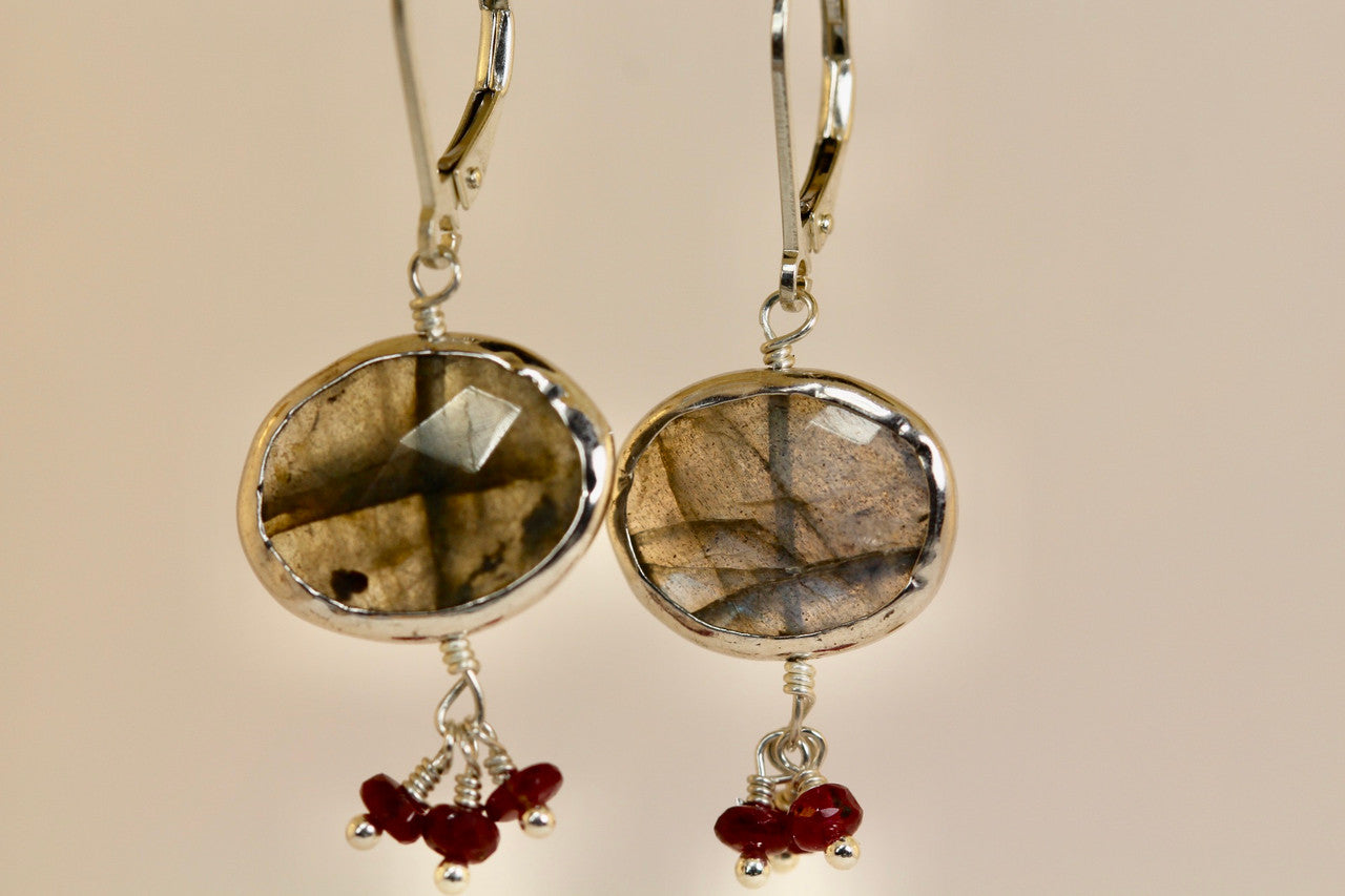 Exquisite Labradorite Gemstone Drop Earring, Very unique labradorite and Ruby Drop Earring, Special Gift For Her