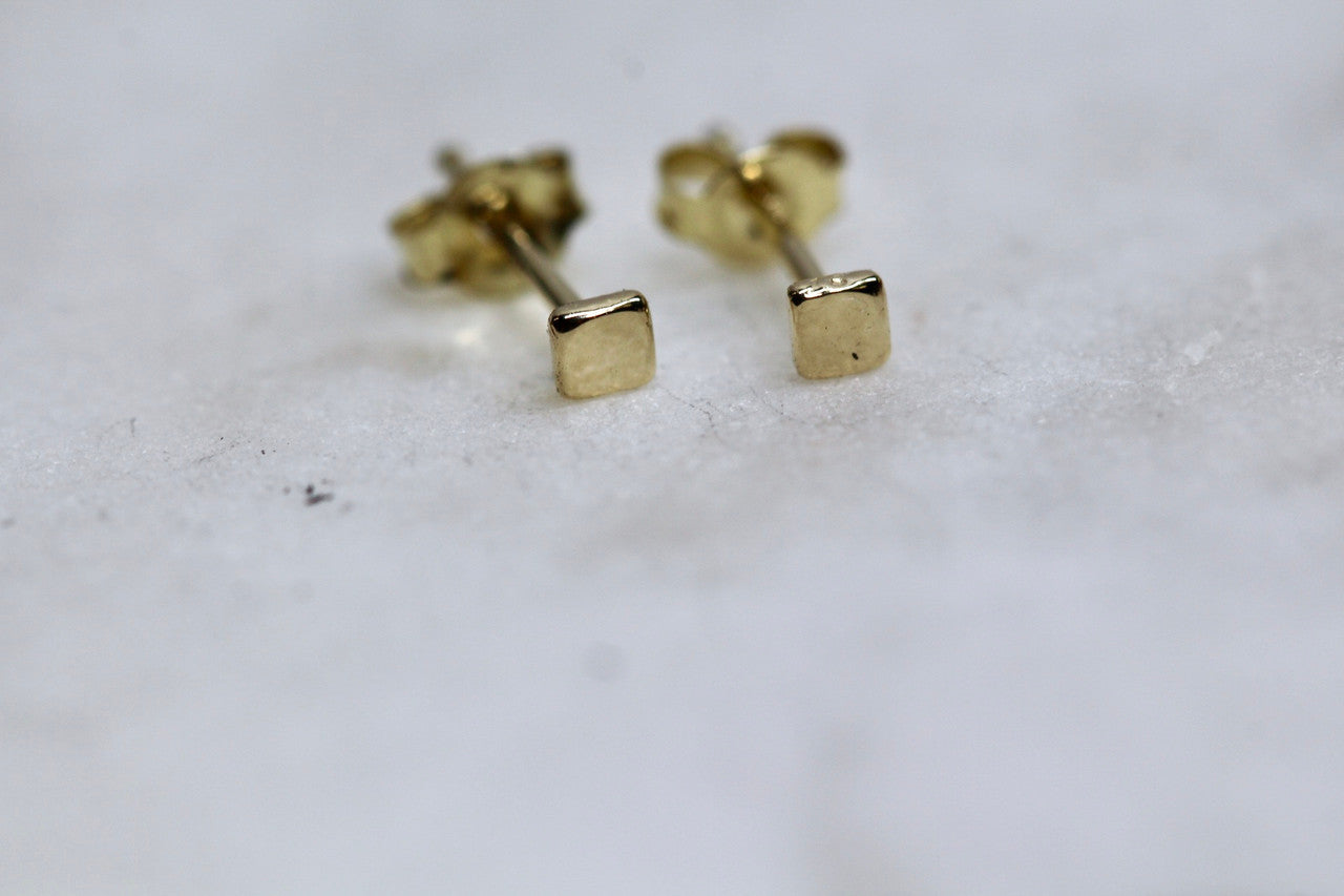 14K Yellow Gold Square Earring