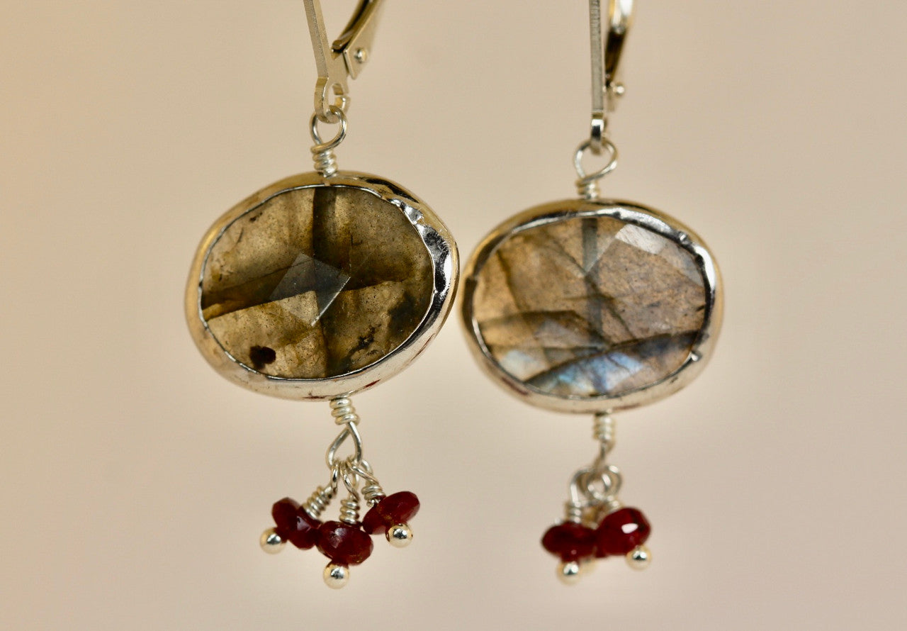 Exquisite Labradorite Gemstone Drop Earring, Very unique labradorite and Ruby Drop Earring, Special Gift For Her 