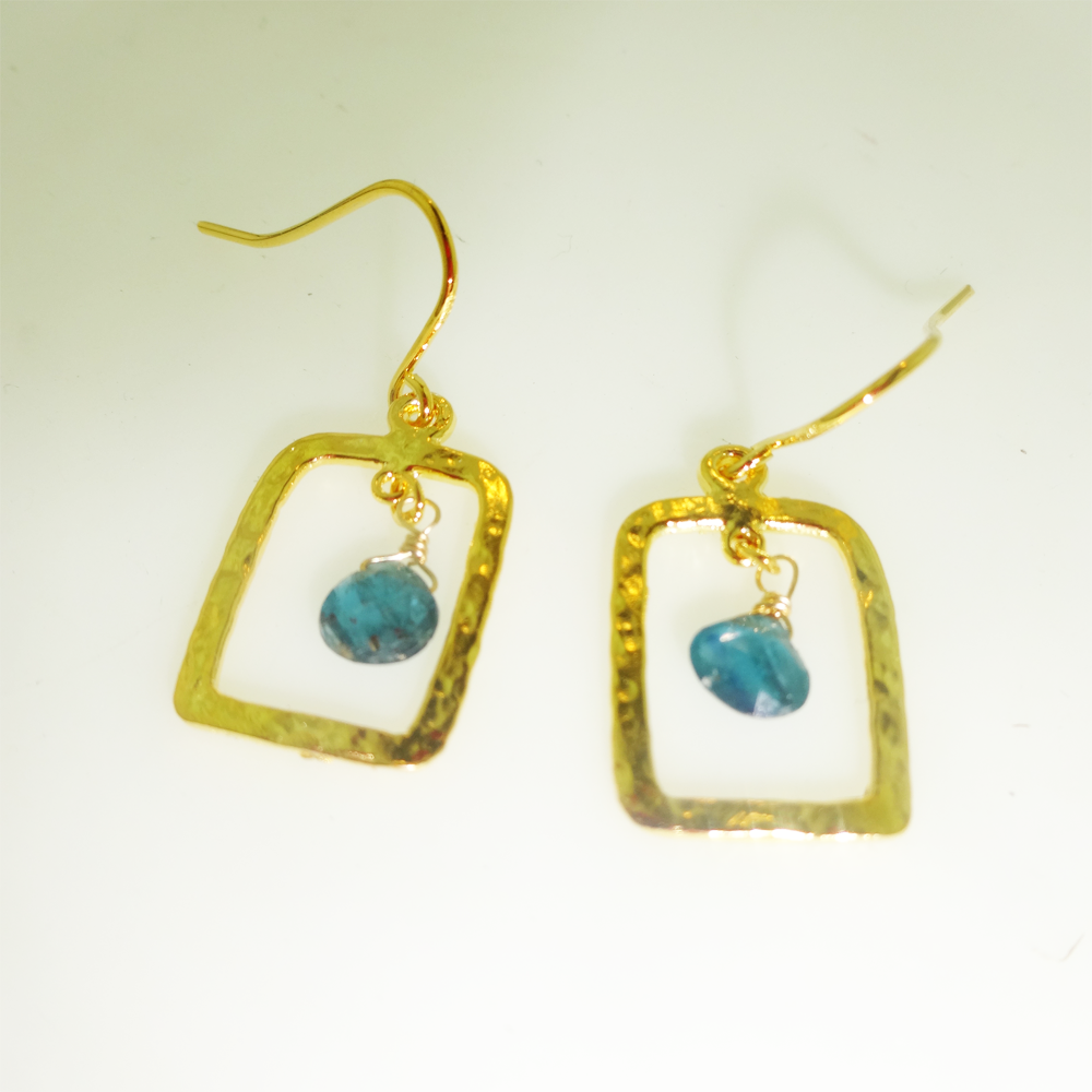 14K Yellow Gold Apatite Hammered Rectangle Drop Earring, Hammered Handmade Gemstone Earring, Apatite Gem earring, Modern Hammered Earring