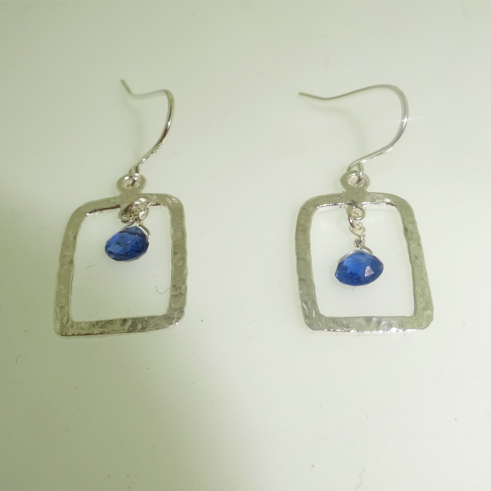 925 Sterling Silver Rectangle Hammered Kyanite Drop Earring, Silver Hammered Kyanite Gemstone Earring, Modern Handmade Silver Earring, Kyanite Earring